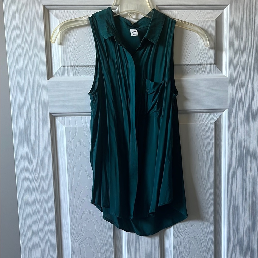 Old Navy Green Sleeveless Button Up Shirt